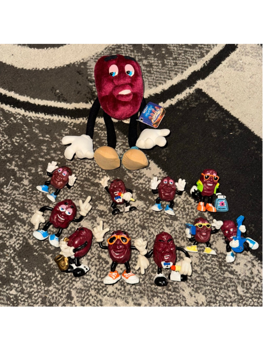 Vintage 1987 The California Raisins Collectible Toys Lot 11